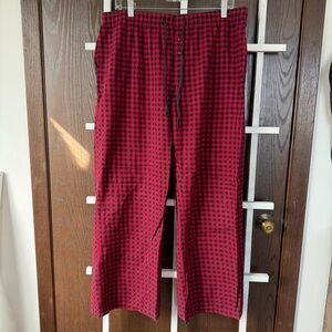 Buffalo plaid red and black pajama pants size large
